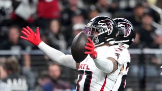 3 Teams That Should Sign Justin Simmons (NFL). Photo by Kirby Lee-Imagn Images
