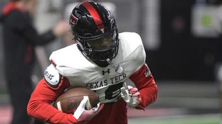 Josh Kelly NFL Draft Scouting Report (Scouting Reports). Photo by Annie Rice/Avalanche-Journal / USA TODAY NETWORK