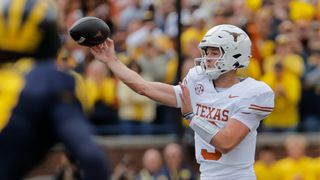 College Football QB Power Rankings After Week 2 (Position Rankings). Photo by Rick Osentoski-Imagn Images