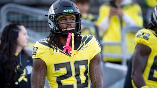 Senior Bowl Watchlist: 5 CFB Players To Monitor Week 7 (Senior Bowl). Photo by Ben Lonergan/The Register-Guard / USA TODAY NETWORK via Imagn Images
