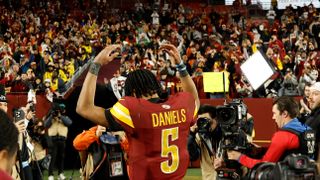 5 Biggest Winners/Losers of 2025 NFL Schedule Release (NFL). Photo by Geoff Burke-Imagn Images