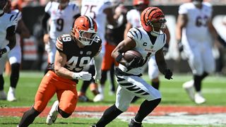 Carson Schwesinger Had Sensational Browns Debut (NFL). Photo by Ken Blaze-Imagn Images